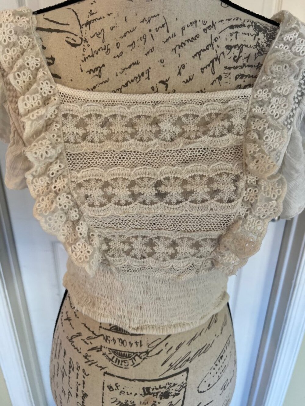 Free People Bridget Crop Top Flutter Ruffle Cropped Bohemian Lace Shirt Small - Picture 3 of 11